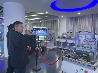 吳小平副院長一行赴蘇州研討微納與智能制造教育部工程研究中心建設規劃